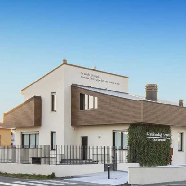 Servizi Funebri e Necrologi Online Milano